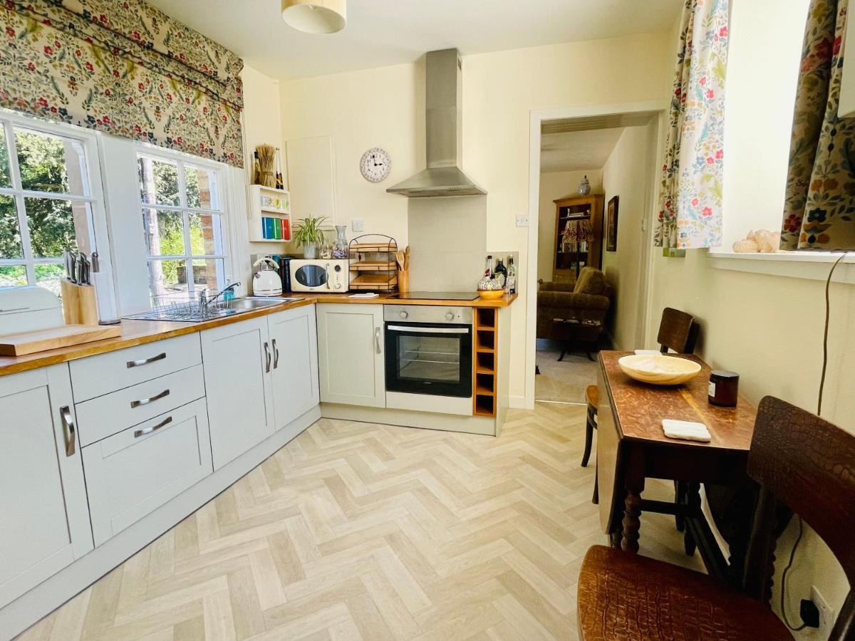 Carnell Country Estate & Holiday Cottages In Ayrshire Hurlford 外观 照片