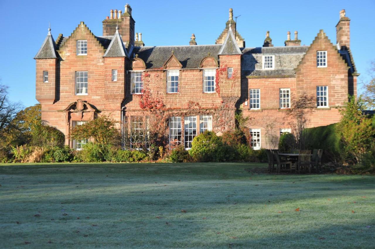 Carnell Country Estate & Holiday Cottages In Ayrshire Hurlford 外观 照片
